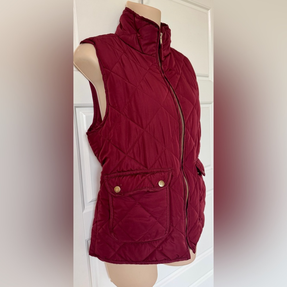 Thread & Supply Quilted Vest in Burgundy, size M
